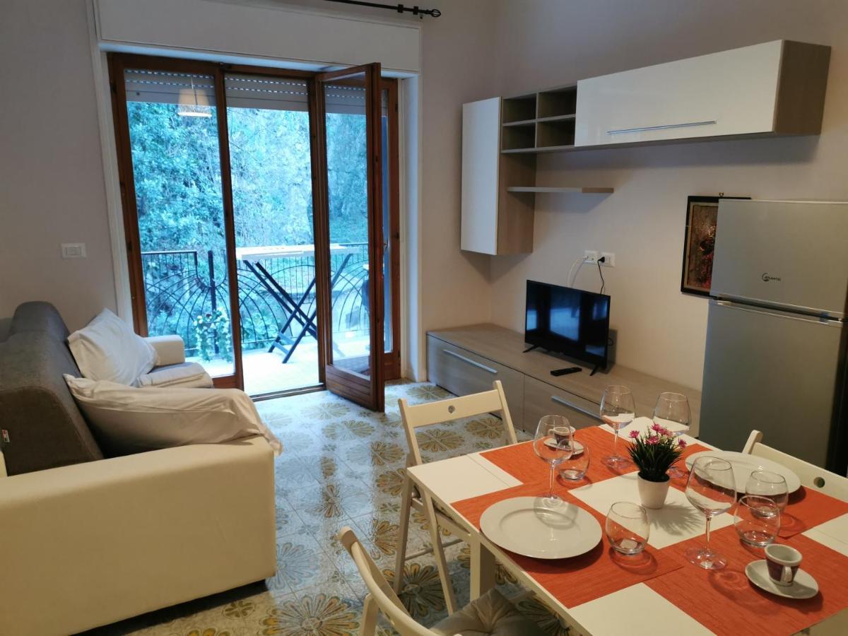 Sorrento'S Holidays Rooms Exteriör bild