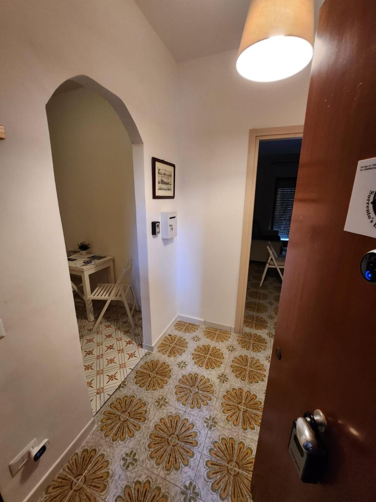 Sorrento'S Holidays Rooms Exteriör bild